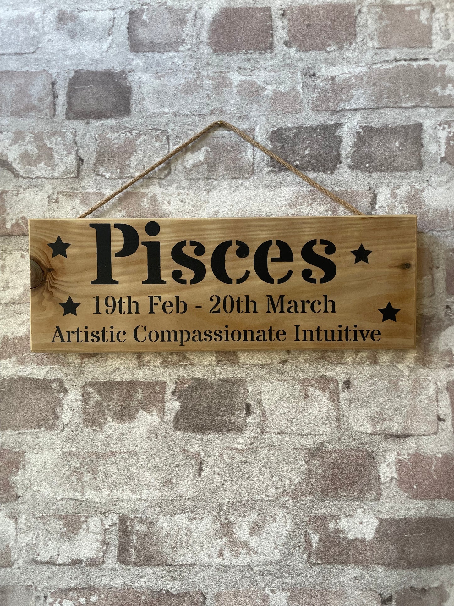 Handmade Wooden Sign – Zodiac Sign Pisces (19th Feb – 20th March)