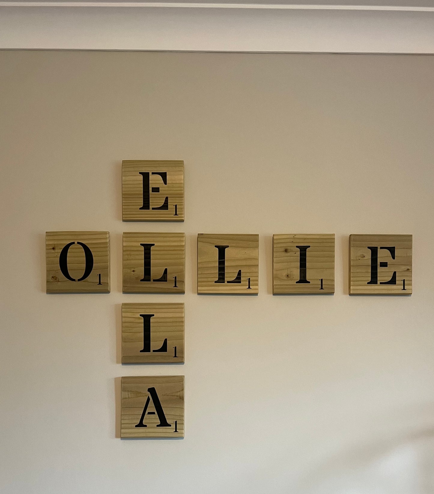 Wooden wall hanging scrabble letter